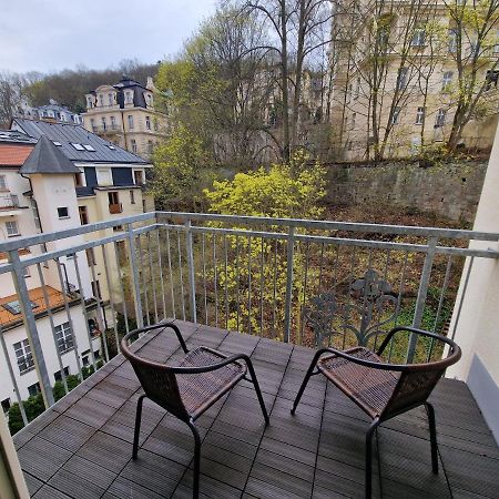 Spa Hotel Iris Karlovy Vary Esterno foto