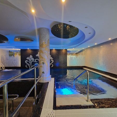 Spa Hotel Iris Karlovy Vary Esterno foto