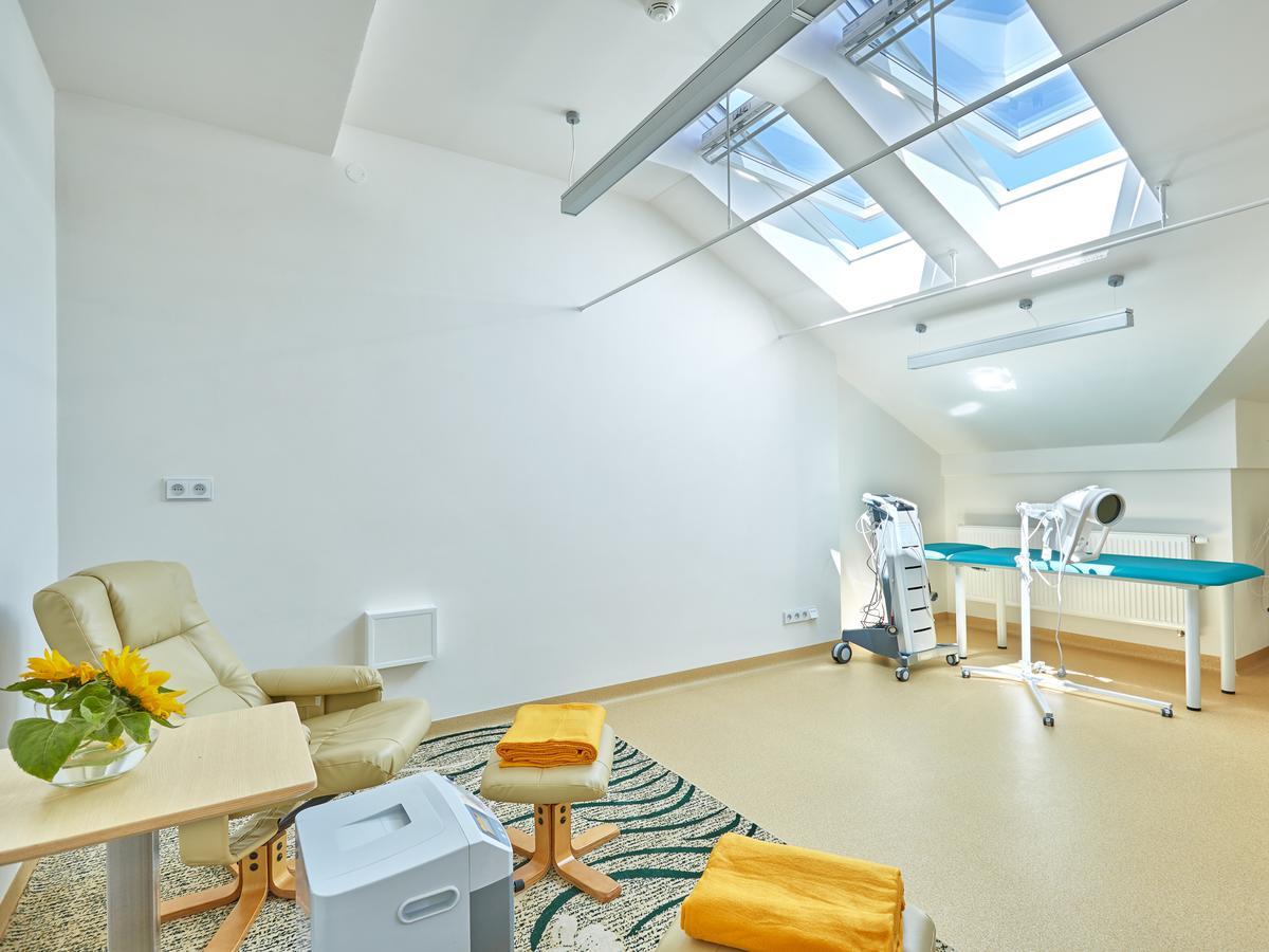 Spa Hotel Iris Karlovy Vary Esterno foto