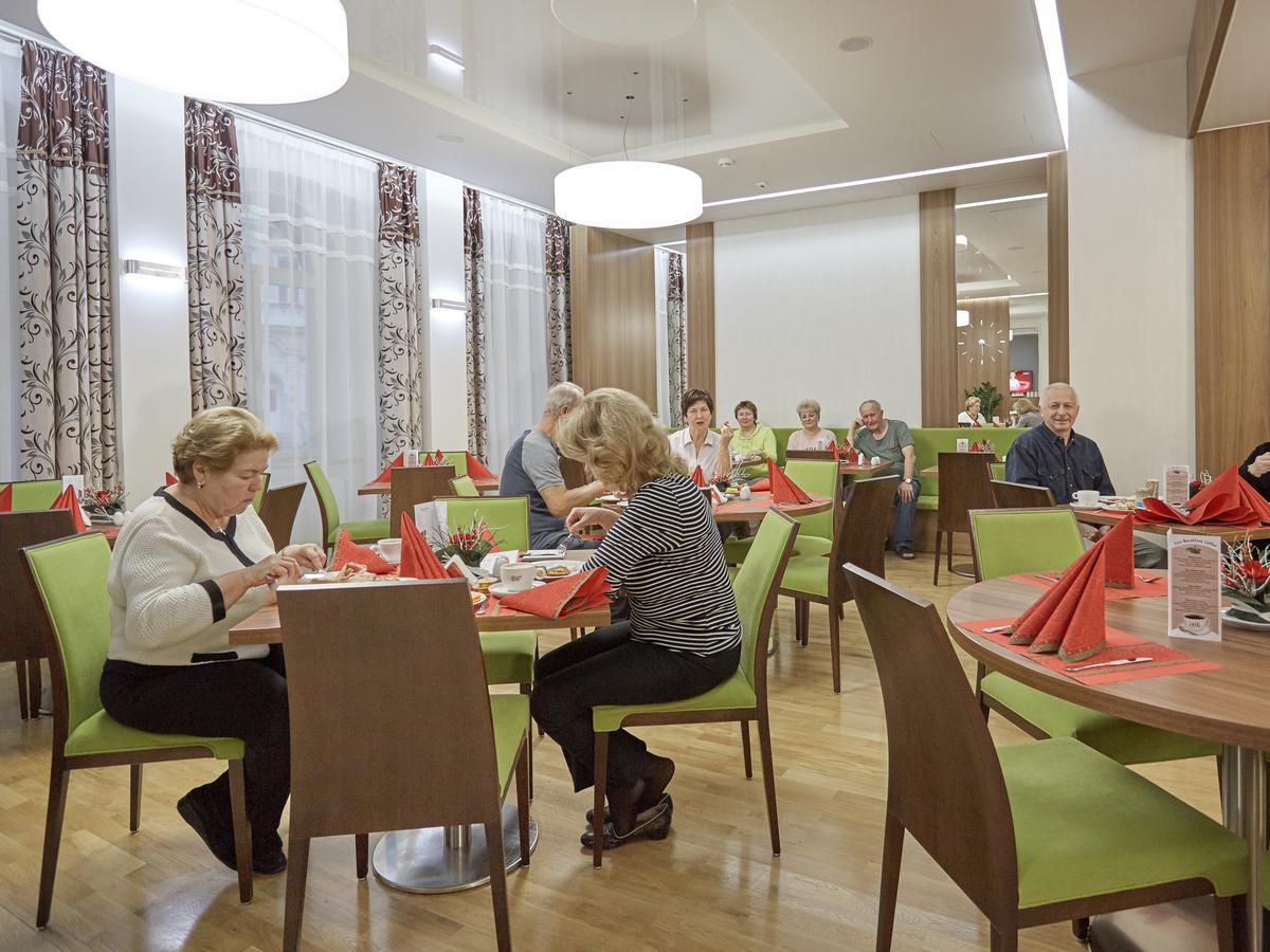 Spa Hotel Iris Karlovy Vary Esterno foto